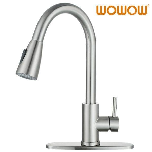 single handle kitchen faucet with pull down sprayer