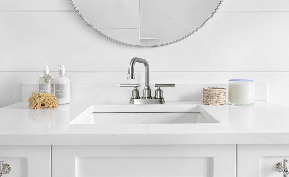 I-WOWOW Black Bathroom faucet enokwehlukana kwe-Handle Swivel Spout