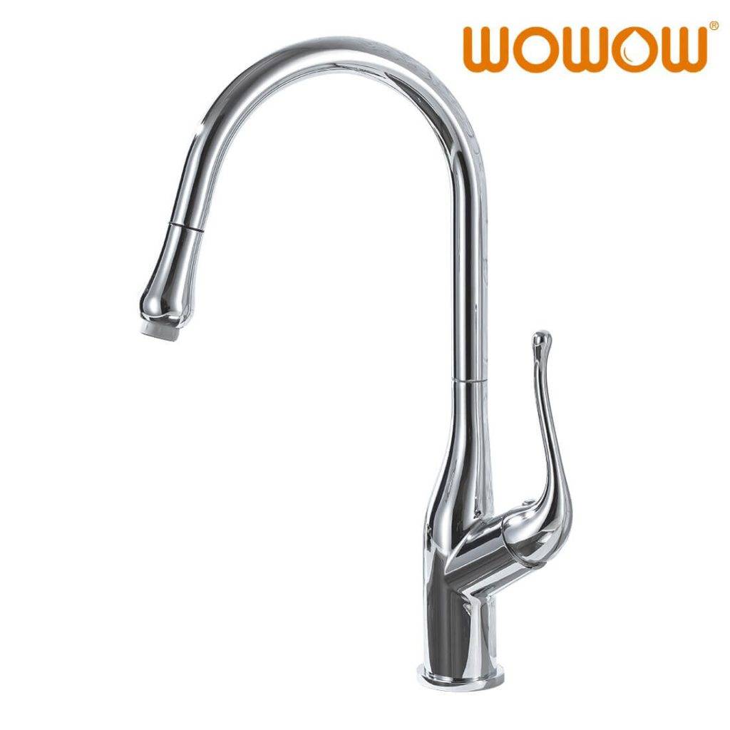 Chrome Kitchen Sink Faucet With PullOut Sprayer
