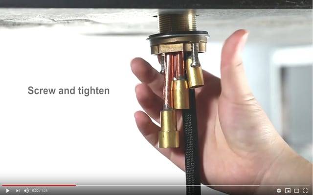So installieren Sie Küchenarmatur mit Pull-Down-Sprühgerät 22 86a6c585279277bc
