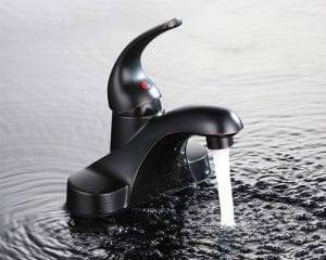 Cleaning method for faucet clogging