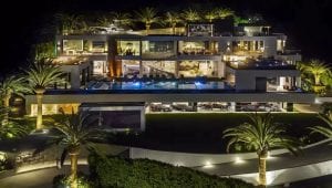 What Does a $1.7 Billion Mansion Look Like? There are Just 21 Bathrooms, and If You Buy Them, You Get a Helicopter Free, and The Netizens: They’re All Happy, Just Missing the Money What Does a $1.7 Billion Mansion Look Like? There are Just 21 Bathrooms, and If You Buy Them, You Get a Helicopter Free, and The Netizens: They’re All Happy, Just Missing the Money
