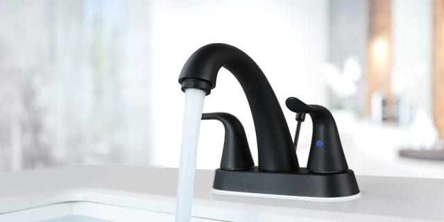 hot and cold water faucet