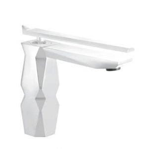 Bath hardware makes a stylish splash Bath hardware makes a stylish splash