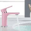 rubinetto del bagno rosa