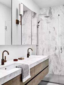 Why is there such a big difference between the $30 and $300 faucet? Why is there such a big difference between the $30 and $300 faucet?