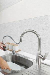 A Guide On How to Choose the Best Kitchen Faucets
