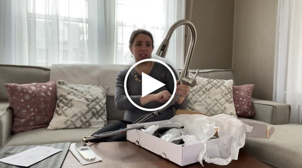 WOWOW Single Handle Pull Down Kitchen Faucet with Soap Dispenser Reviews WOWOW Single Handle Pull Down Kitchen Faucet with Soap Dispenser Reviews