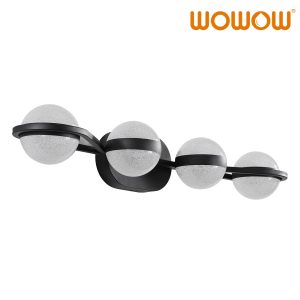 WALL LIGHT